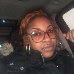 Meet your Posher, Tonya